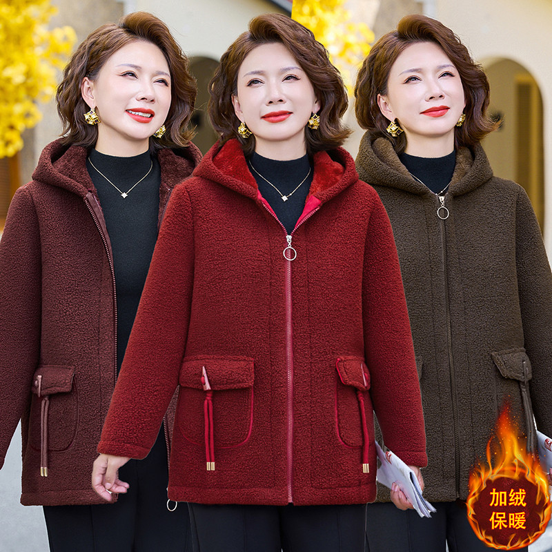 妈妈冬装颗粒绒加绒外套新款宽松棉袄中老年人女百搭连帽棉衣加厚