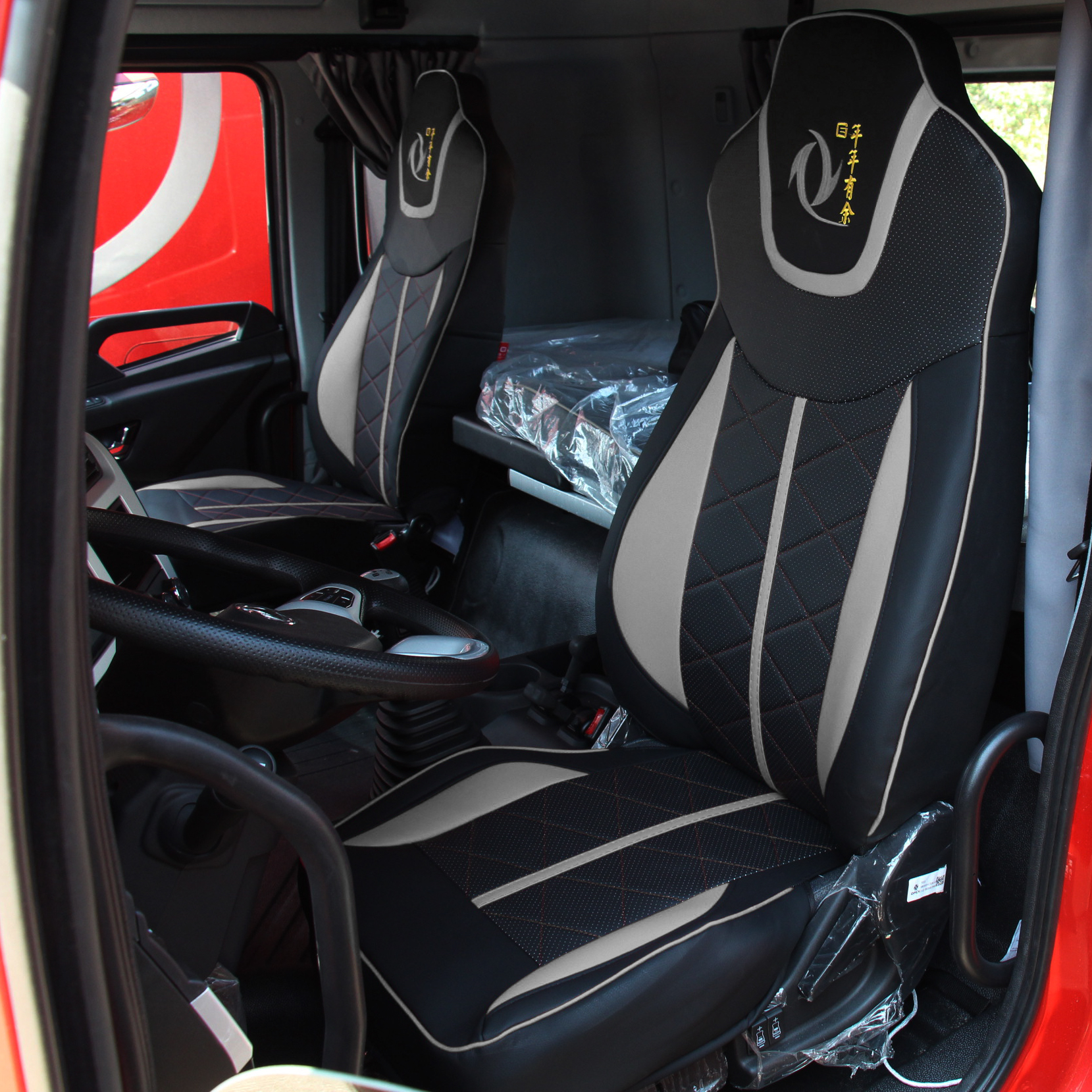 定做东风ev凯普特华神DV7HS7HV7东风畅行X7专用全包耐磨皮革座套