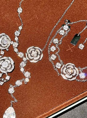 小香风山茶花高级设计饰品套装