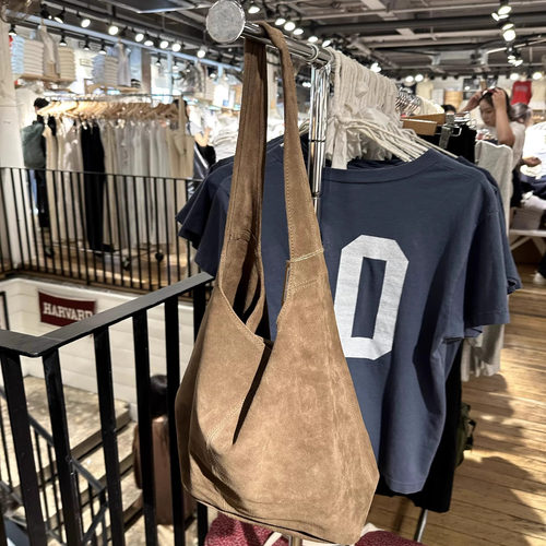 欧美复古2025新款麂皮腋下单肩包