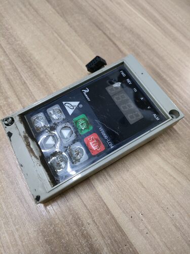 派尼尔变频器 面板 显示器 VF5000 LC04 外观不太好 测试好