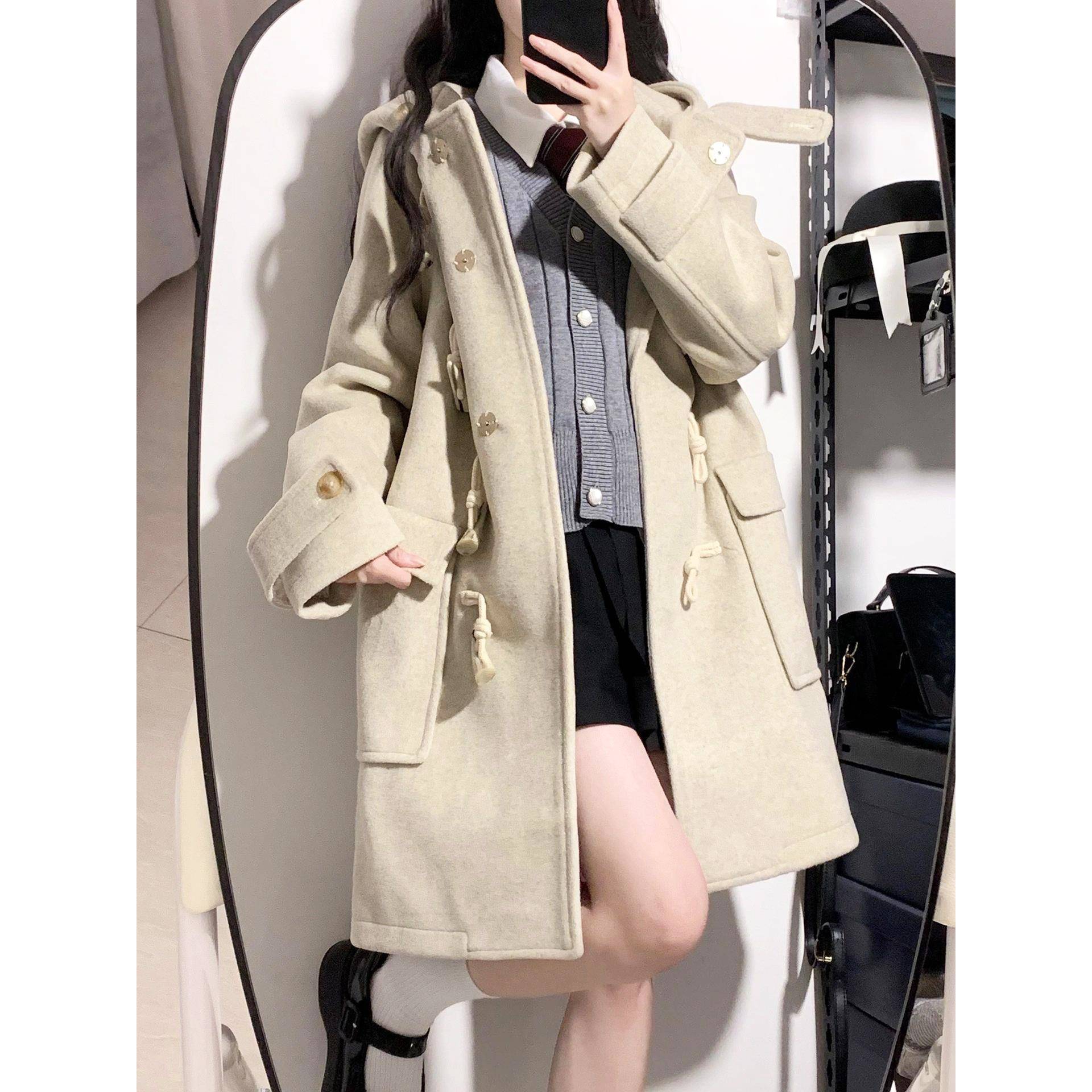 米白色牛角扣羊绒大衣女2025秋冬季新款连帽加厚小个子毛呢外套