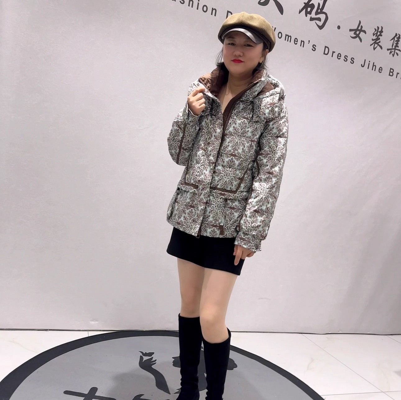 芮娜依莲冬季新款大码棉服外套女