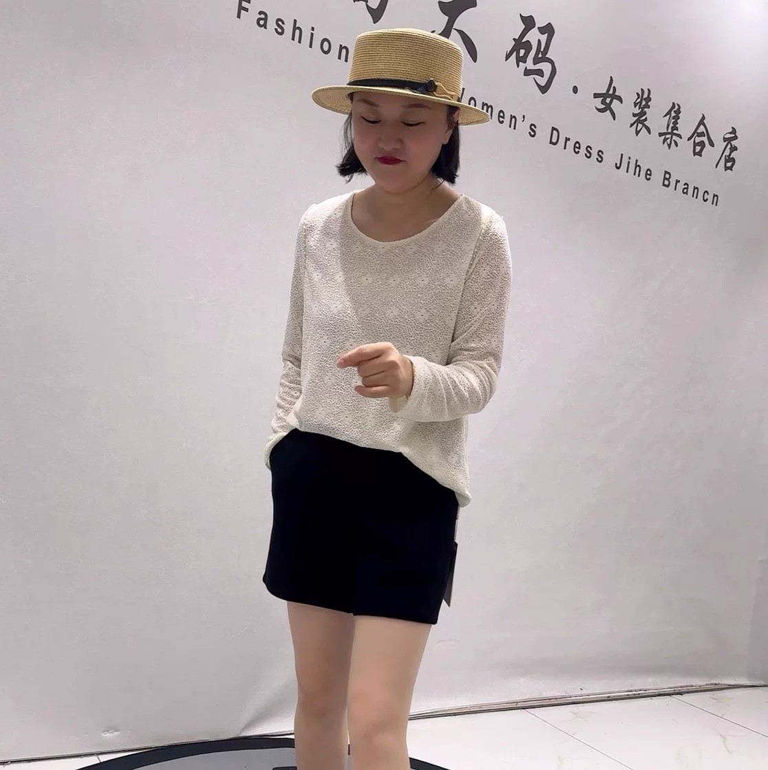 8067女权贵族秋季新款欧货打底衫加大码女装胖妹妹百搭显瘦气质衫