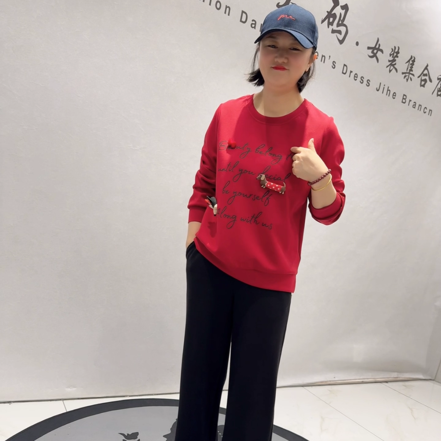 1625女权贵族年货春季新款欧货卫衣加大码女装胖妹妹百搭显瘦上衣,女装/女士精品,常规大码外套,淘宝优惠券,粉丝福利购,淘宝优惠卷