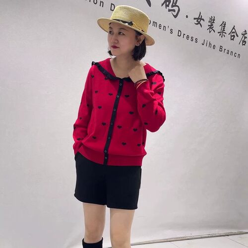 芮娜依莲秋冬新款大码针织衫上衣