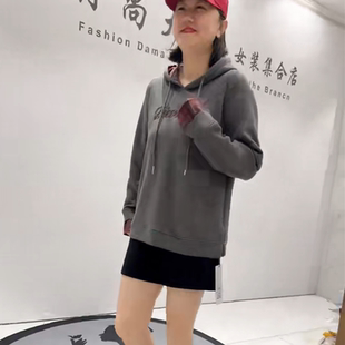 减龄显瘦欧货休闲上衣 针丝缘子汇4730秋季 新款 连帽卫衣加大码 女装