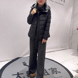 9839芮娜依莲冬季新款欧货显瘦三件套羽绒服套装加大码女装胖妹妹