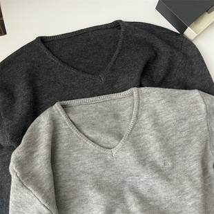 懒惰风复古软糯灰色刺绣N长袖V领毛衣纯色宽松显瘦气质时尚针织衫