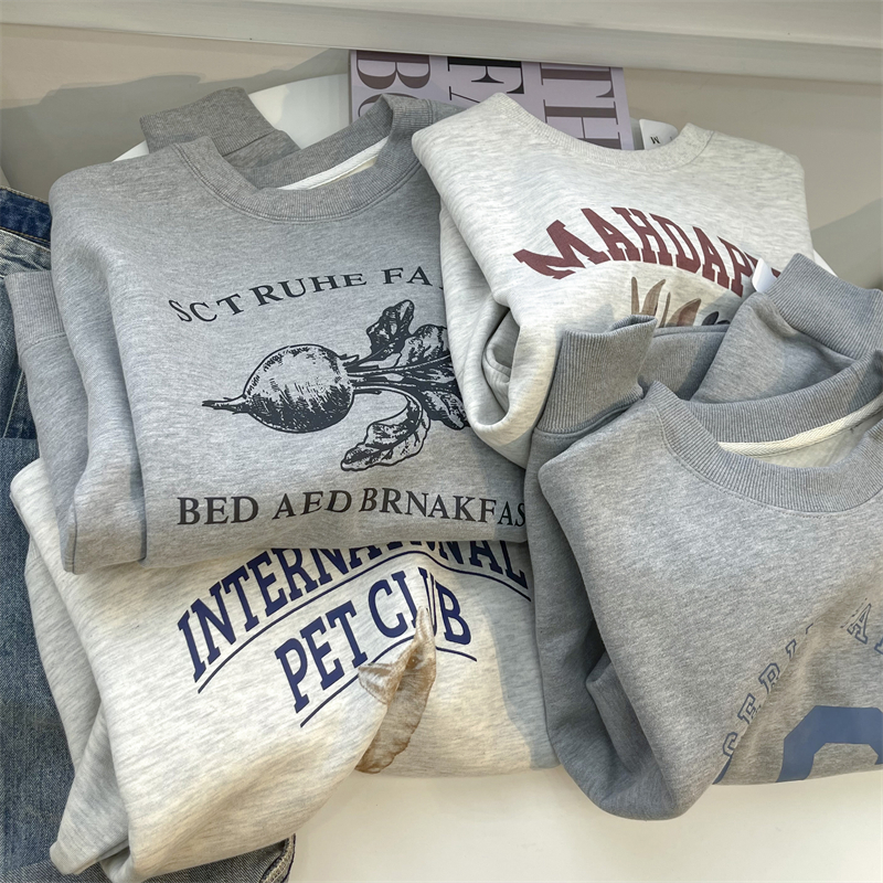 婴儿绒印花加绒圆领卫衣女数码印花宽松加厚保暖冬季无帽外套上衣