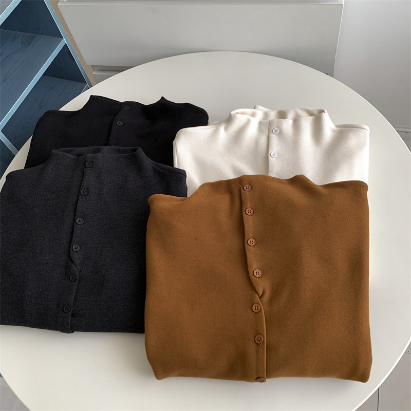 设计感不规则多纽扣澳绒长袖打底衫半高领双面德绒保暖时髦上衣潮