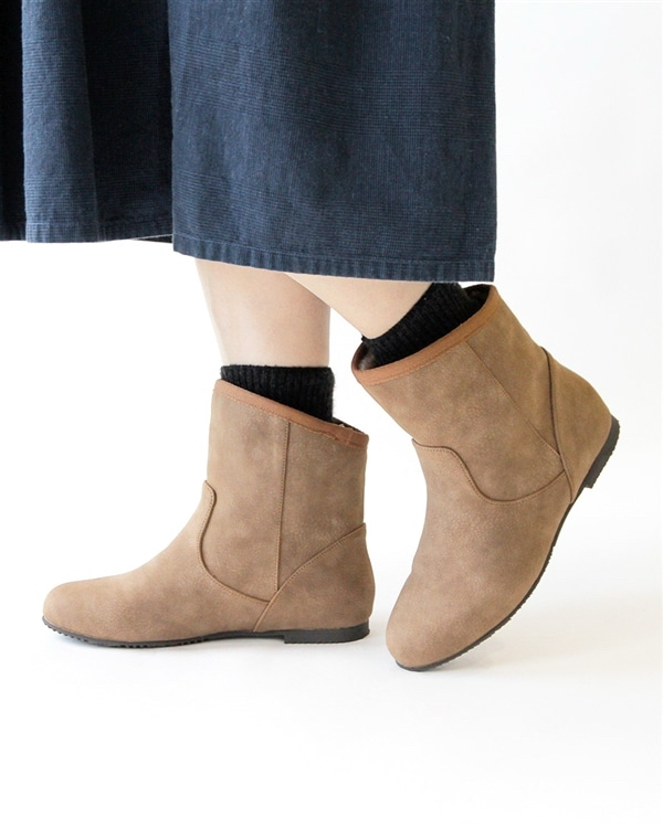 日单1w…内增高复古马丁单靴女2025新款秋冬加绒时髦套筒西部短靴