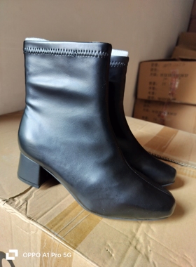 2025新款女鞋时尚百搭休闲舒适法式方头通勤中粗跟短靴女