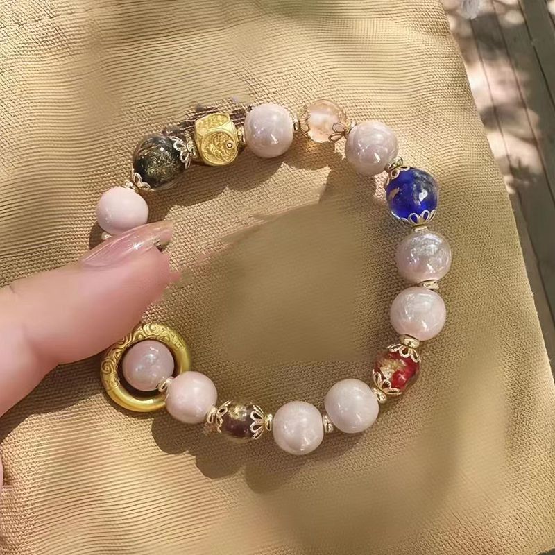 金箔琉璃灰粉色瓷珠跑环手链