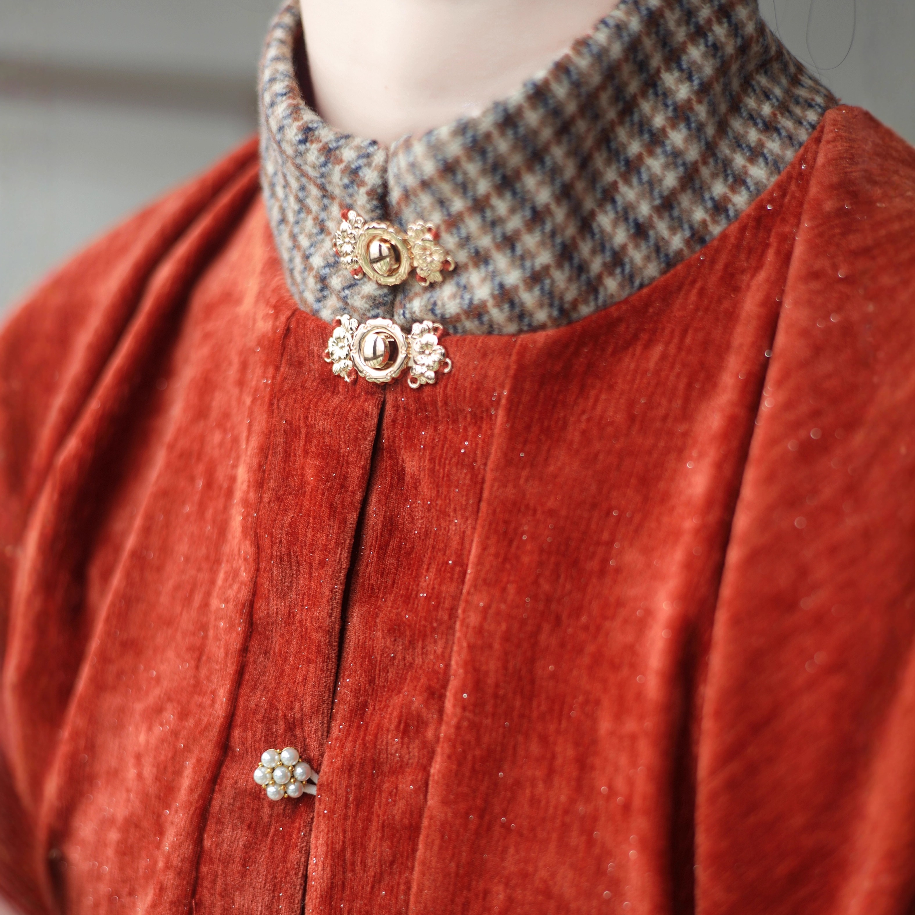 西辞记焦糖色银丝立领袄加绒明制弓袋袖新年汉服秋冬日常通勤