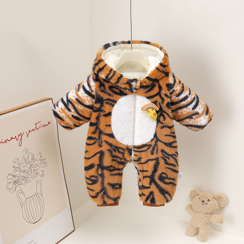 婴幼儿超萌冬装外出抱服小月龄男女宝宝冬季连体衣服加绒加厚棉服