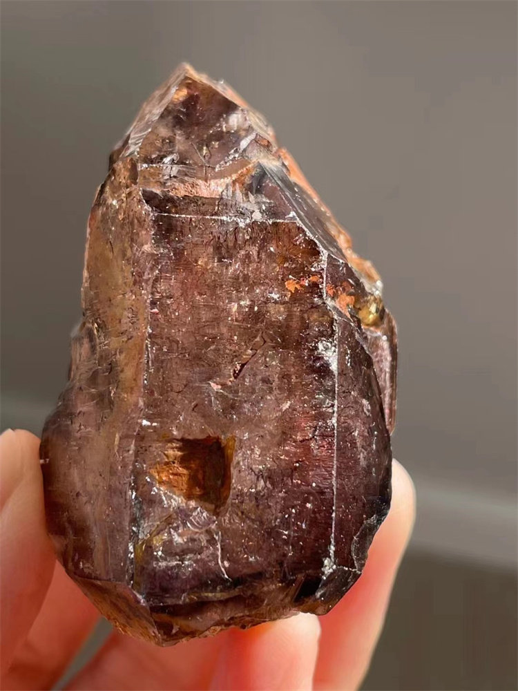 天然紫水晶超七发包裹多颗流动水胆原生态骨干矿标手把玩桌面摆件