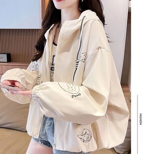 2026新款春秋学院风薄外套女初中高中学生宽松洋气连帽春装上衣潮