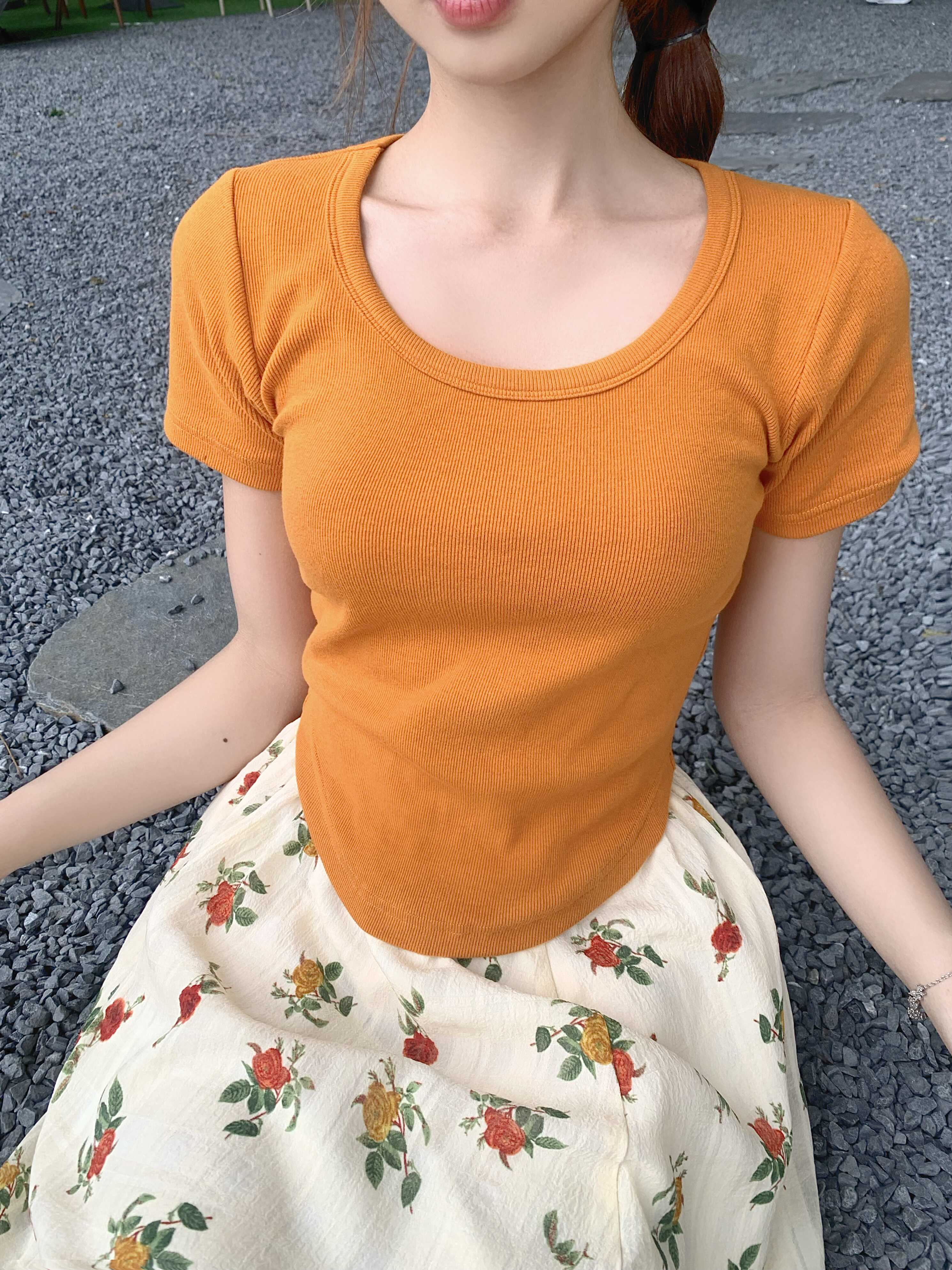8色短袖T恤2024夏季新款女裝U領(lǐng)修身百搭設(shè)計感小眾純色正肩上衣