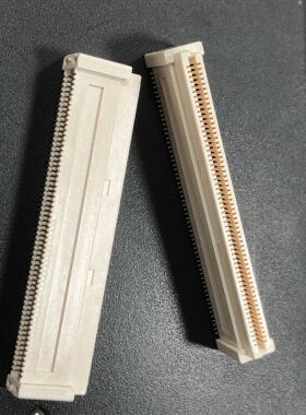 61082-144502LF  FCI 140P 0.8mm H15.7高 母座 板对板连接器