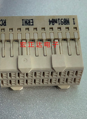 973046母座90度弯角式CPCI背板连接器2对型40Pin两排ZD ERNI恩尼