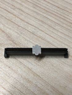 120530-2 原装TE Connectivit 1.0mm间距 84P 高8.2H 母座连接器