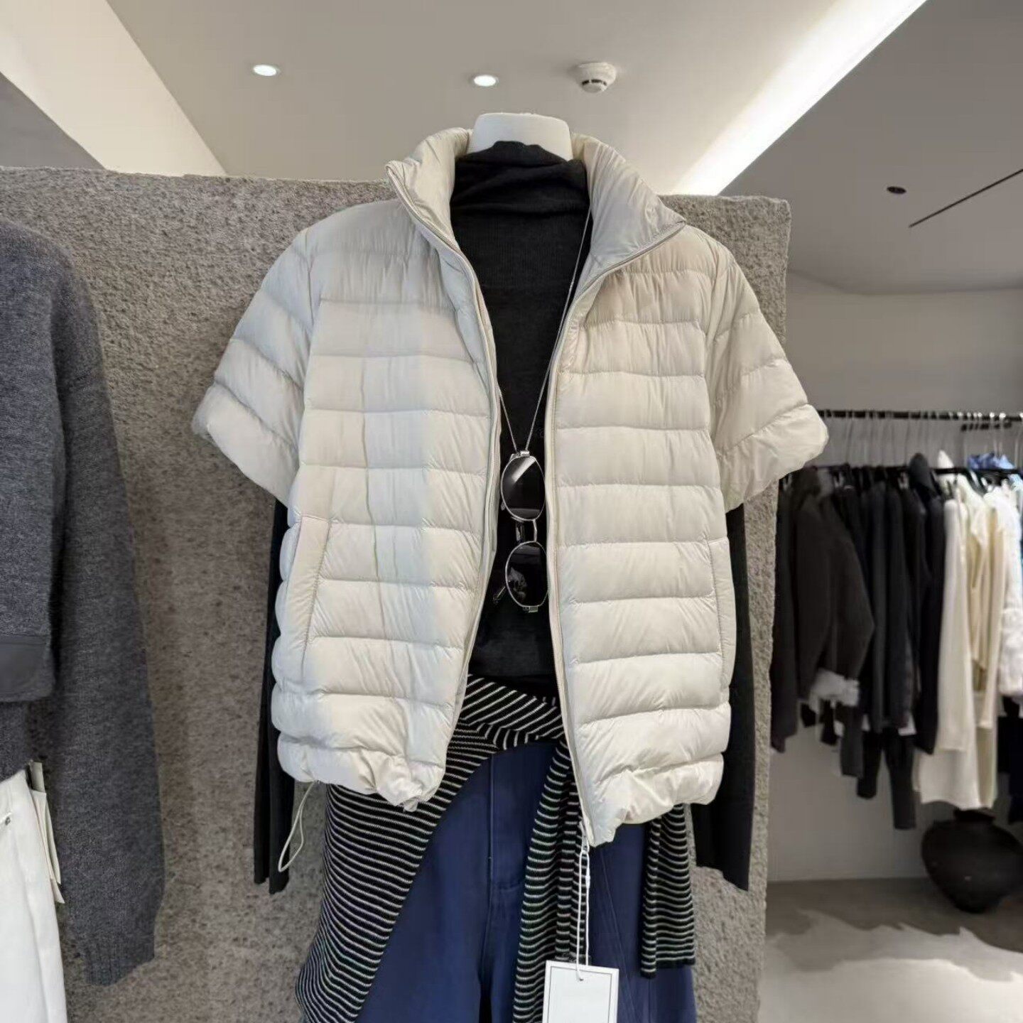 立领短袖排骨90羽绒服女轻薄马甲
