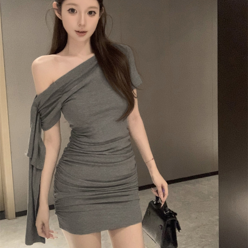 纯欲辣妹斜肩飘带连衣裙女紧身棉图片
