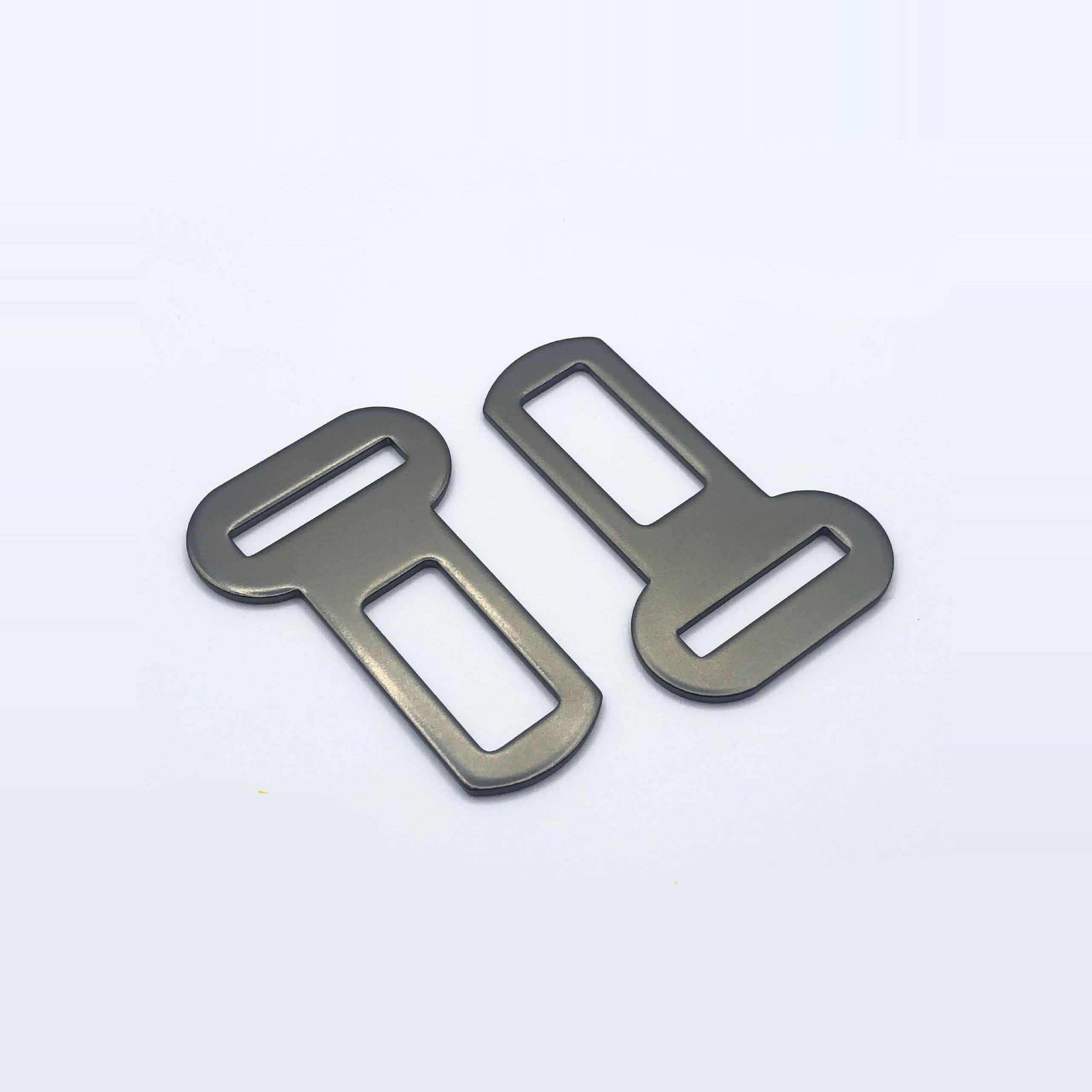 汽车安全插带卡头插卡扣插片叉口限位松紧调节器保险防滑宠物夹子