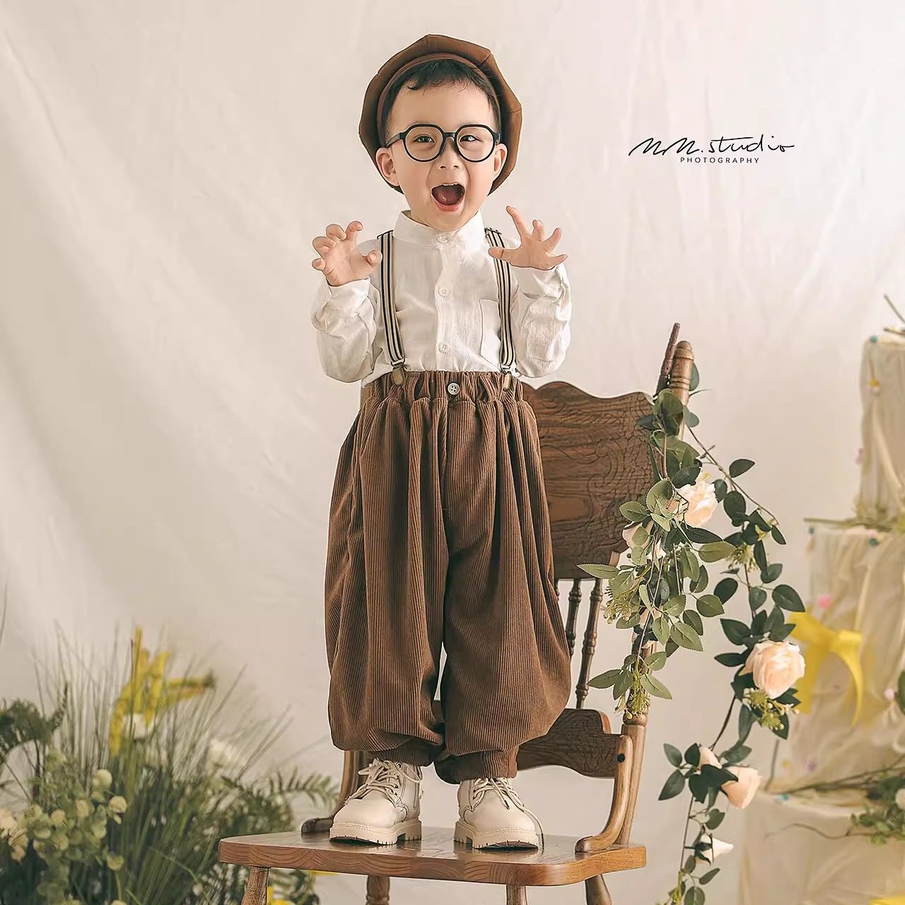 新款儿童摄影服装绅士背带裤影楼小童男女孩艺术照拍照服装道具