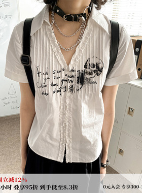 化学少女「摇滚诗社」夏季印花捏褶正肩短袖衬衫V领短款显瘦上衣