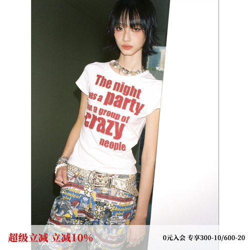 菠萝海岸crazy波点字母短袖