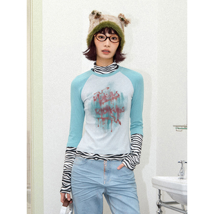 化学少女「滑稽滑稽」插肩袖小高领上衣修身拼接袖子印花长袖T恤