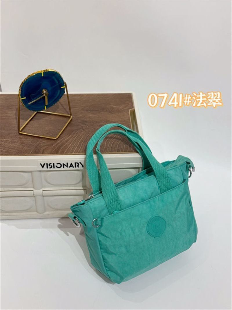 博卜新款尼龙多层斜挎手机包女休闲轻便中年妈妈单肩小包0741图片