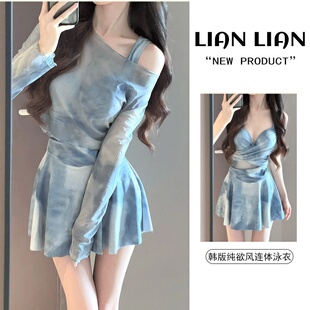 泳衣女新款2025年高级感爆款超仙纯欲风小胸聚拢钢托绝美度假温泉