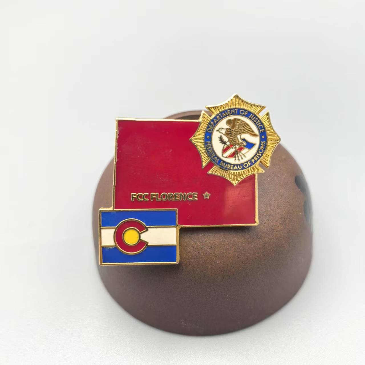 宾夕法尼亚州 佛罗伦萨S法徽章 惩戒所徽章FPC 扬克顿监YU徽章