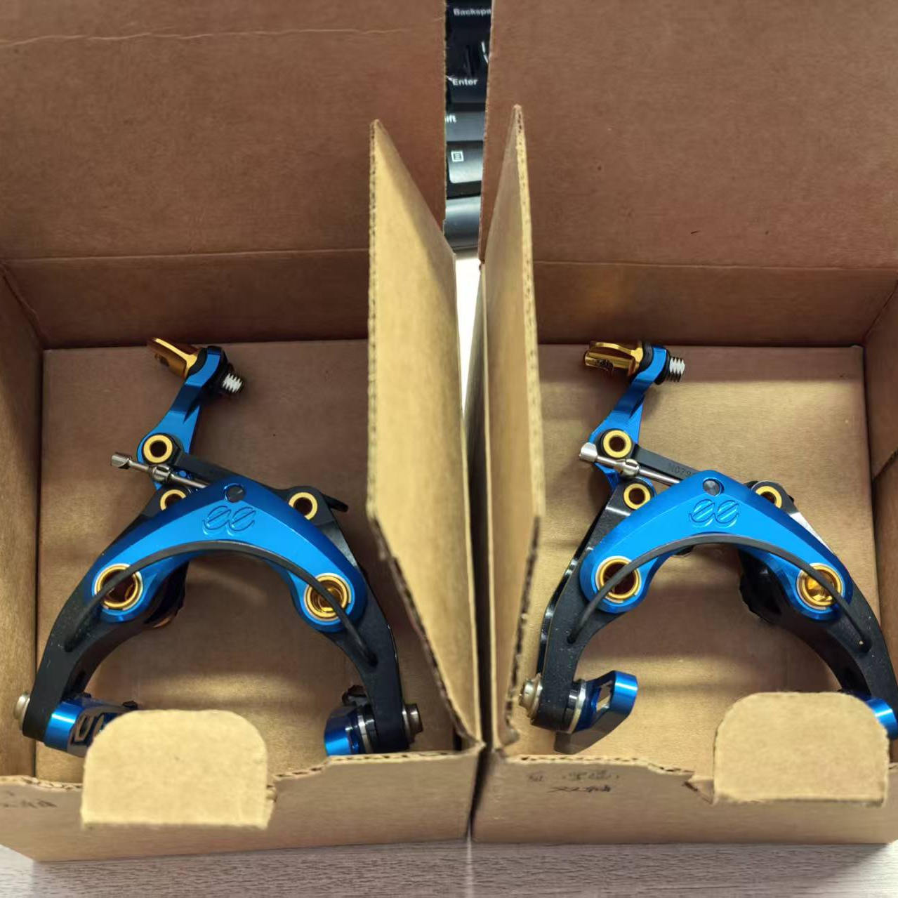 圈刹超轻EE夹器Cane Creek eeBrake限量版El Tornado龙卷风双轴