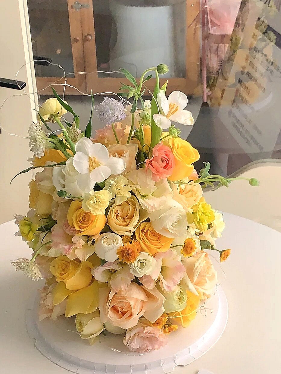 延吉市鲜花店妇女节母亲节父亲节中秋节看望祝福生日鲜花礼品盒