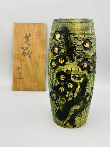 C278，日本回流手绘梅花纹陶瓷花瓶，带原木盒