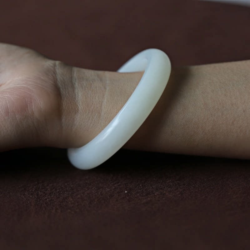 【凝脂】天然和田玉羊脂白玉扁条手镯一枚 54.5MM【收藏品】