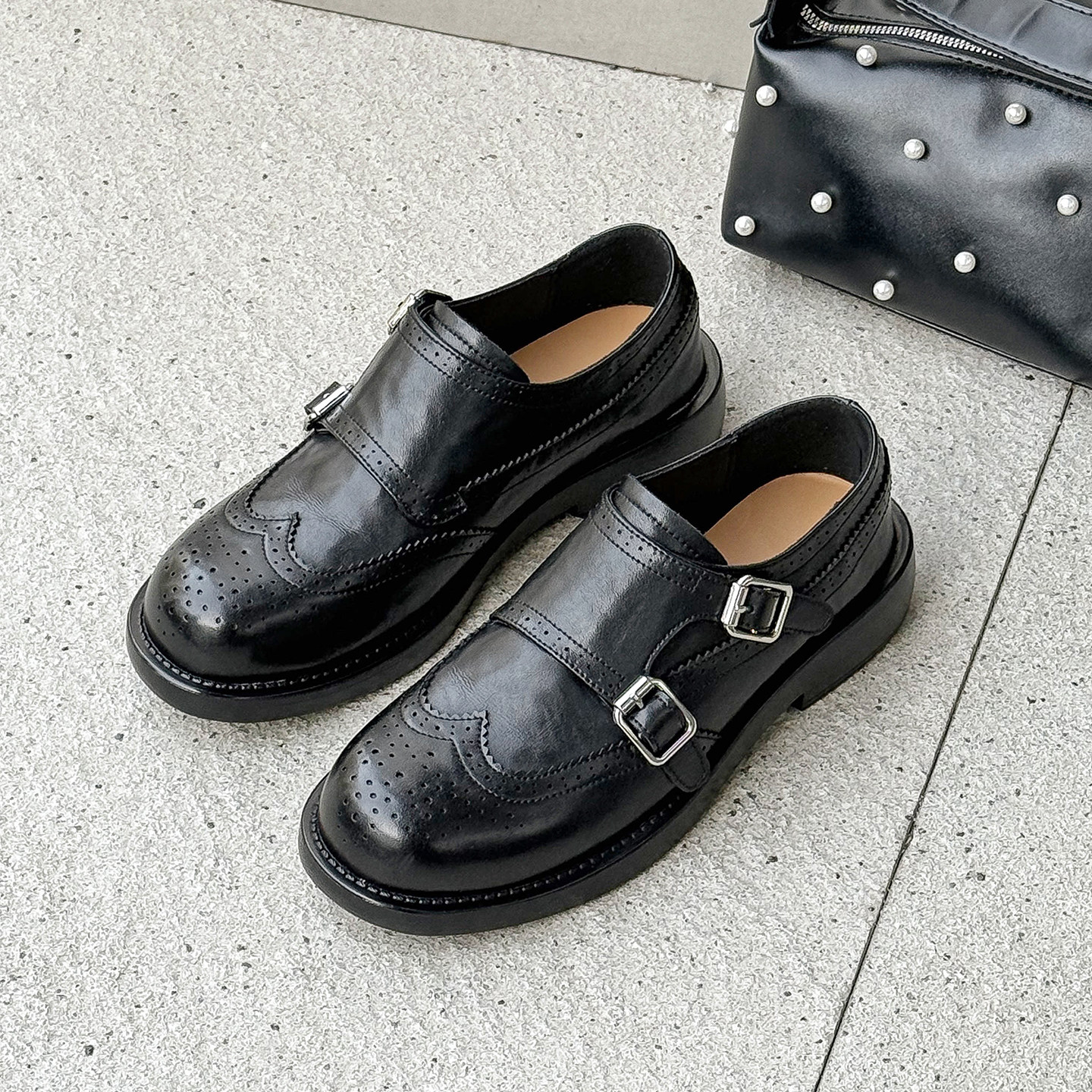 平底雕花布洛克乐福鞋女2026新款百搭英伦风小皮鞋魔术贴黑色单鞋,女鞋,牛津鞋/布洛克鞋/德比鞋,淘宝优惠券,粉丝福利购,淘宝优惠卷