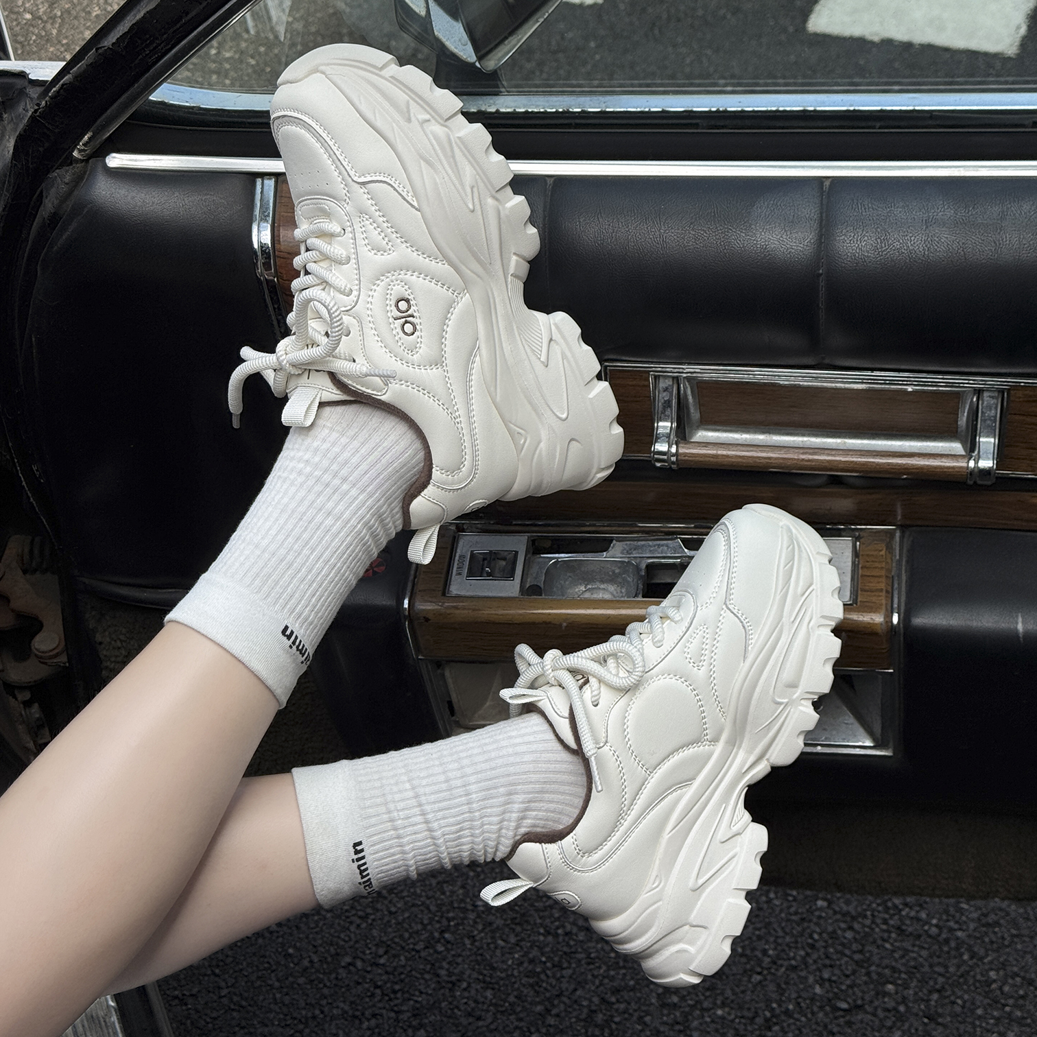 增高厚底休闲鞋轻便软底跑步运动