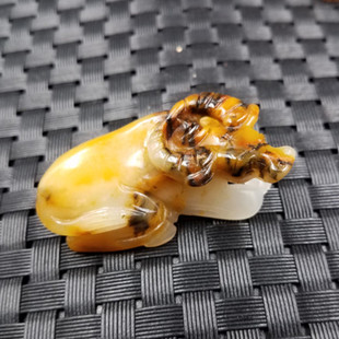 一物一图 天然玉石a货黄龙玉牛挂件俏色黄龙玉立体牛吊坠玉石牛