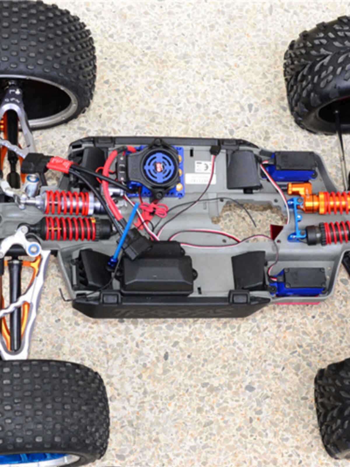 traxxas 大e 大s s2料硬钢正反牙前后油压码和摆臂通用拉杆