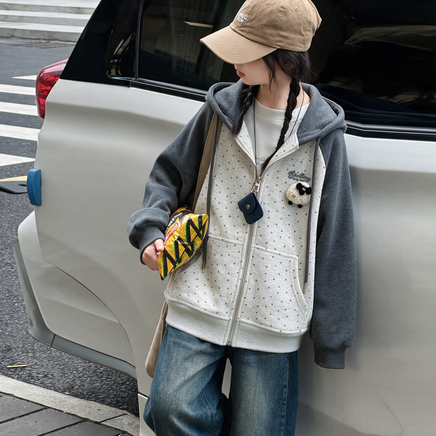 加绒加厚秋冬装连帽拼接外套保暖