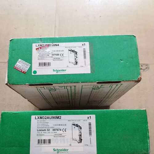 议价伺服驱动LXM32AU10/AU15/DU02/DU04/DU15/DU20/DU30M3X