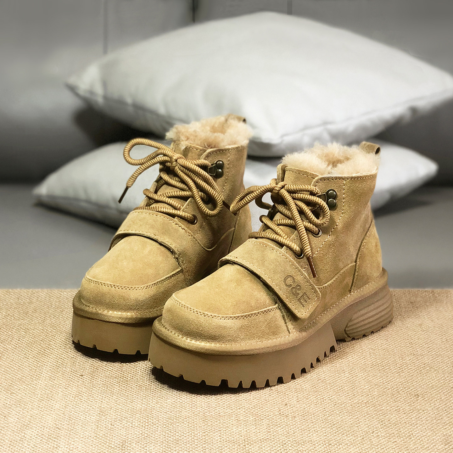 2025新款雪地靴女皮毛一体冬季马丁靴加绒厚底真皮羊毛男情侣棉鞋