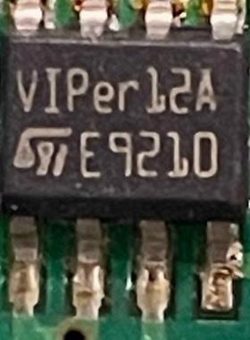 VIPER12A VIPER12ASTR-E SOP-8 VIPER22AS 开关电源芯片 贴片进口