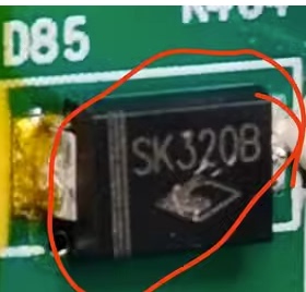 SK320B BR320 新能源电脑板肖特基二极管全新