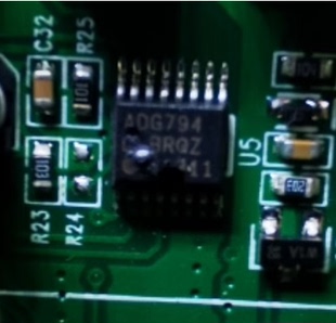 300 ADG794BRQZ MHz 四路 多路復(fù)用模擬 低電壓 HDTV 音頻